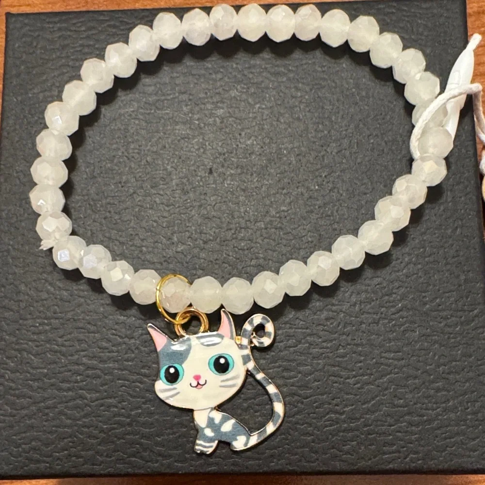 Gray Cat Charm Bracelet